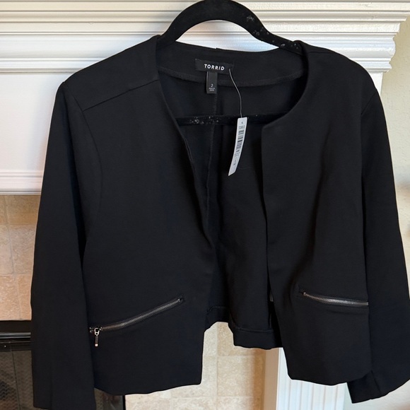 torrid Jackets & Blazers - torrid Black Collarless Open-Front Zip-Pocket Blazer